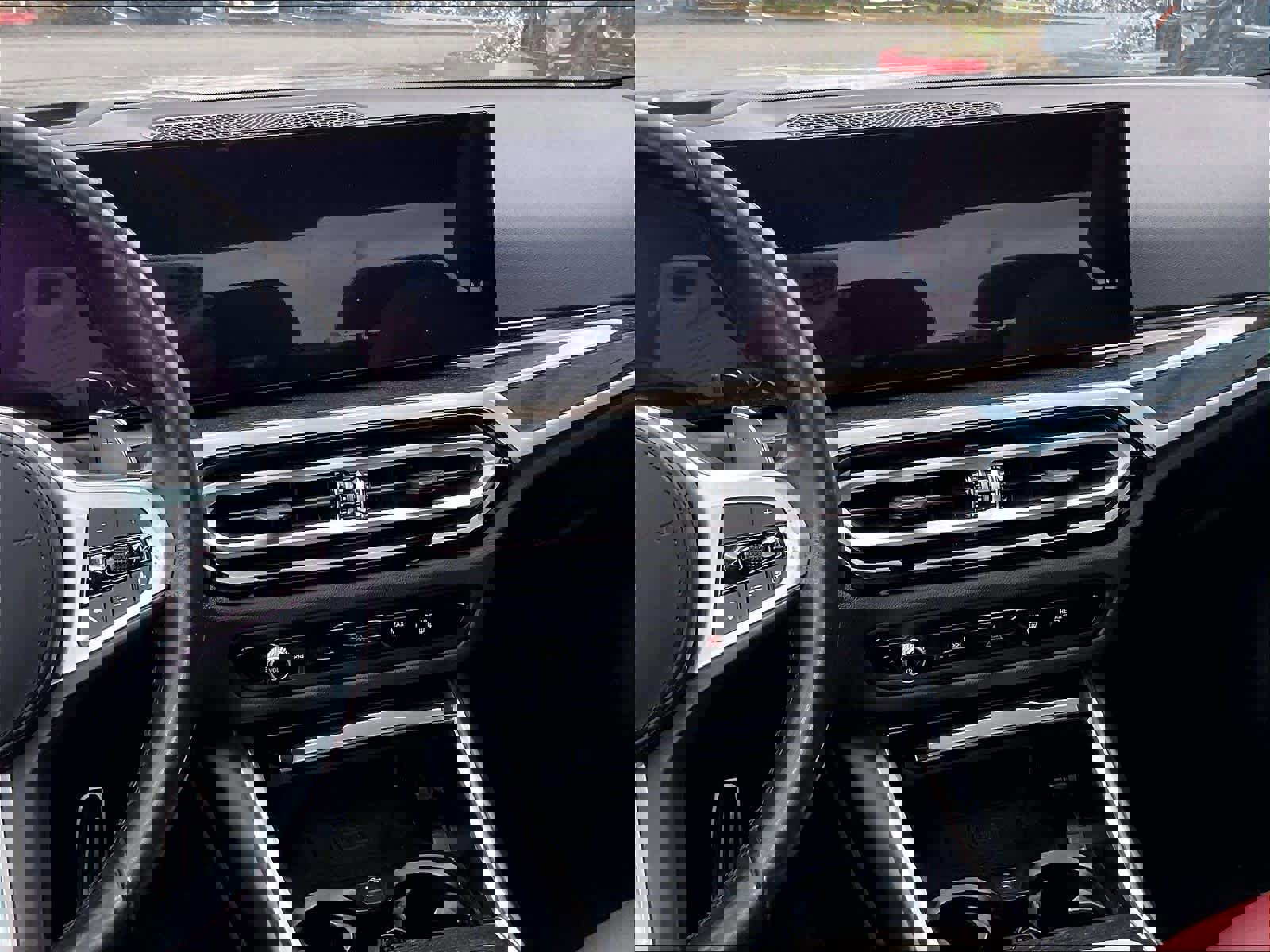 Used 2023 BMW 330i Sedan w/ M Sport Package RWD image 8