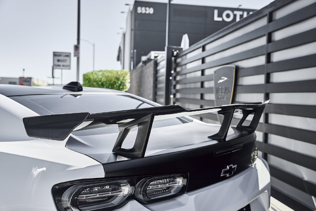 Used 2021 Chevrolet Camaro ZL1 RWD image 8