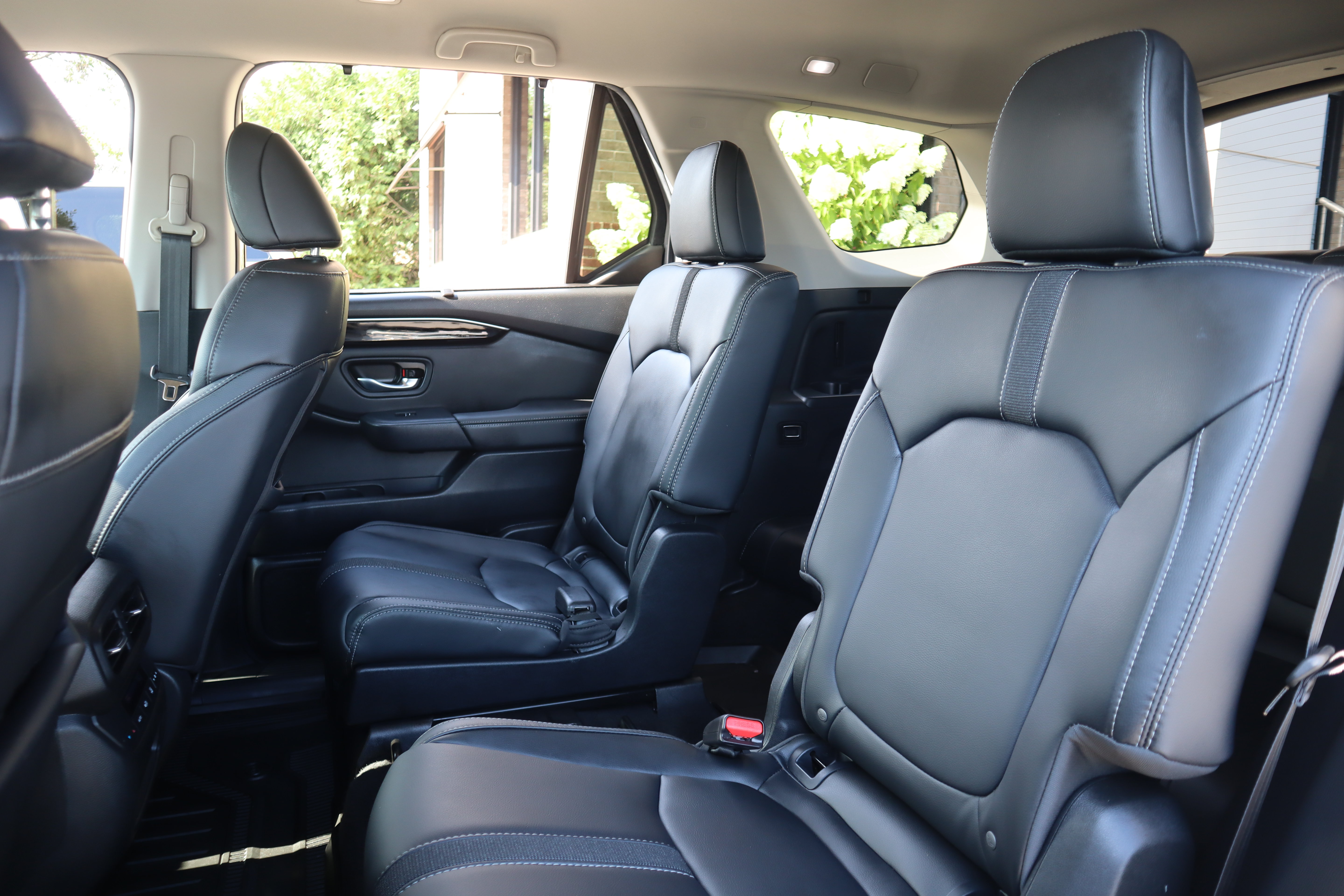 Used 2025 Honda Pilot EX-L image 25