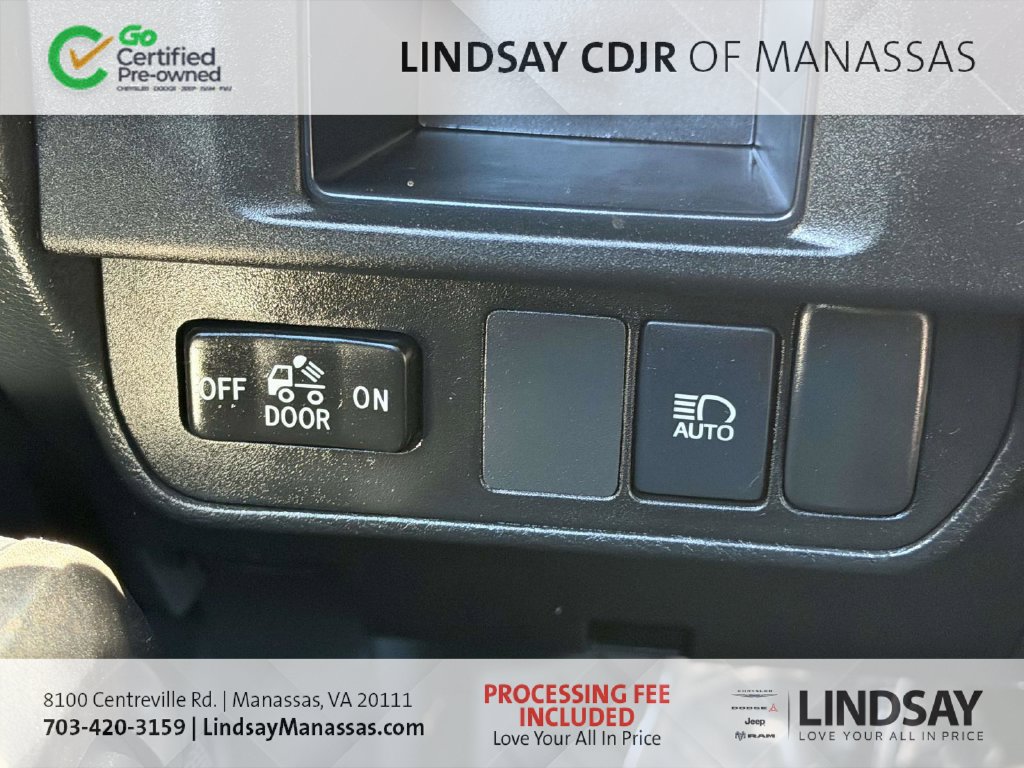 Used 2019 Toyota Tacoma SR5 AWD/4WD image 30
