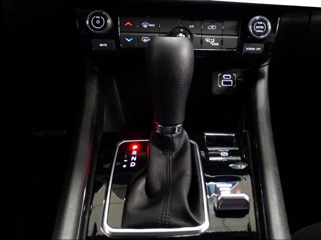 Certified 2025 Jeep Compass Sport image 16