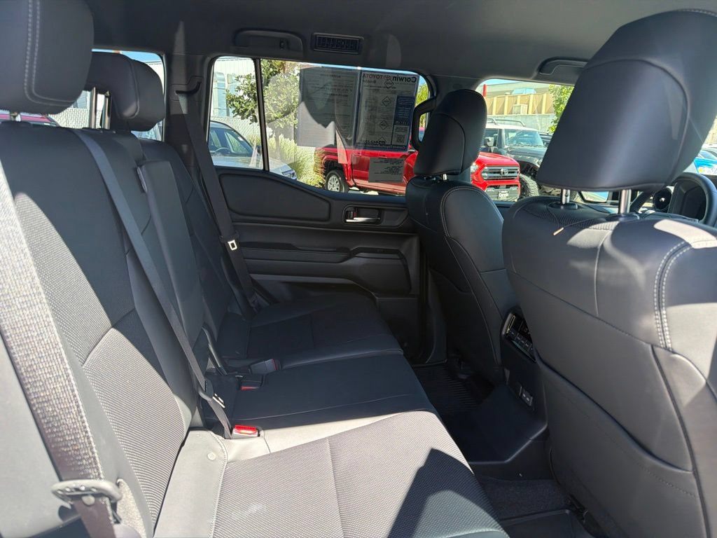 Used 2027 Toyota Land Cruiser AWD/4WD image 15