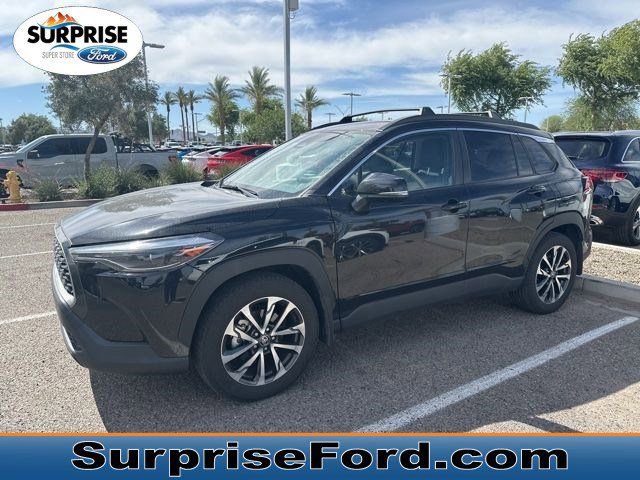 Used 2023 Toyota Corolla Cross XLE w/ Convenience Package AWD/4WD image 1
