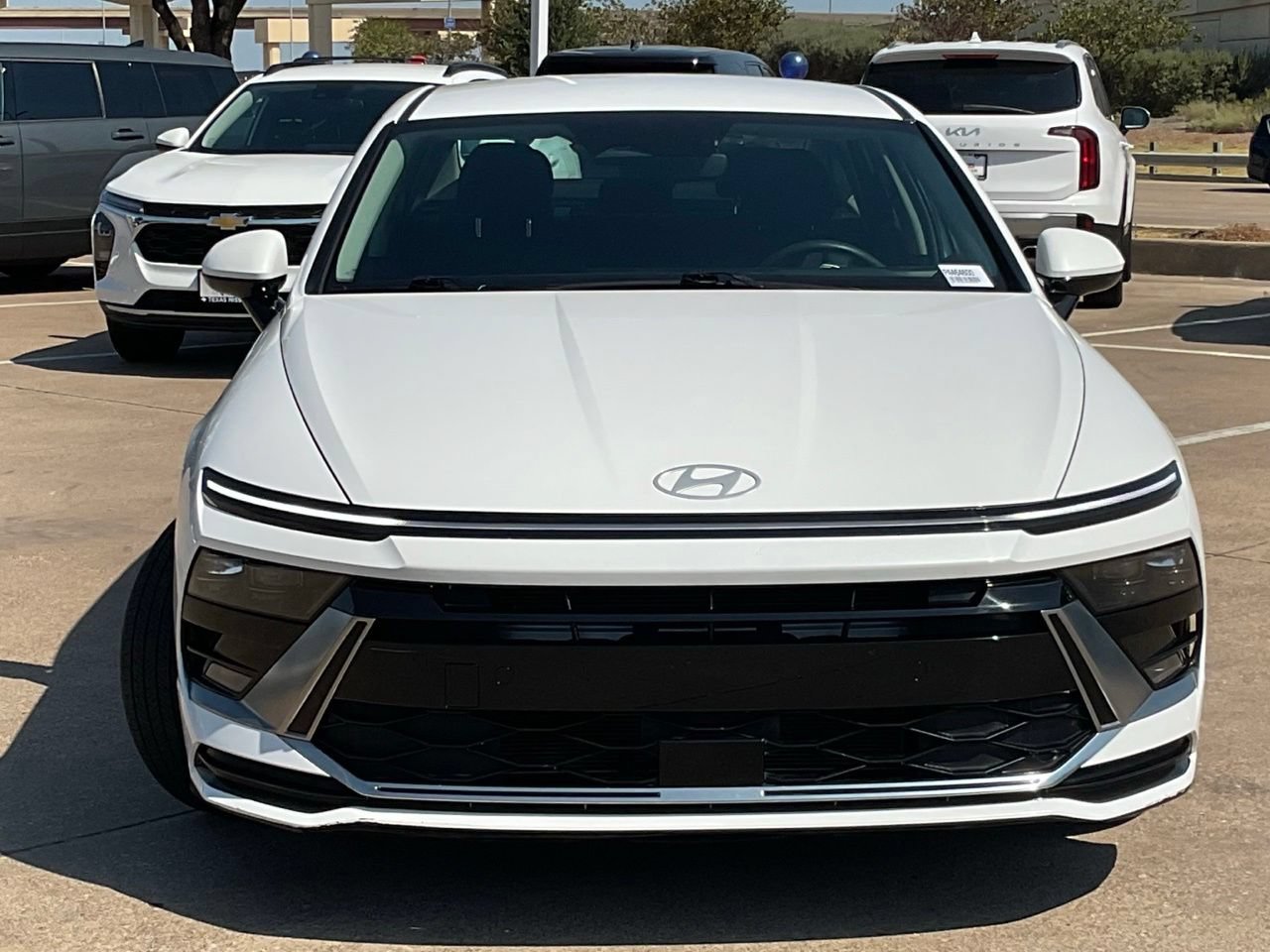 Used 2025 Hyundai Sonata SEL FWD image 2