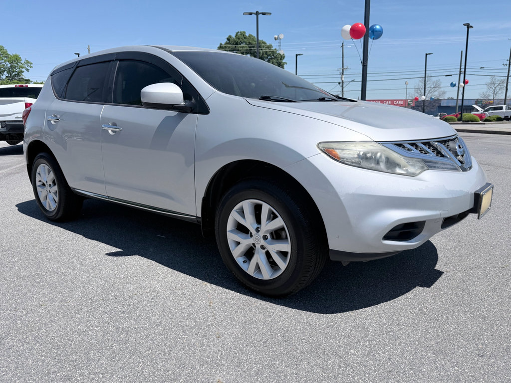 Used 2014 Nissan Murano S FWD image 2