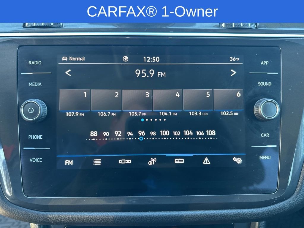 Used 2023 Volkswagen Tiguan SE image 21