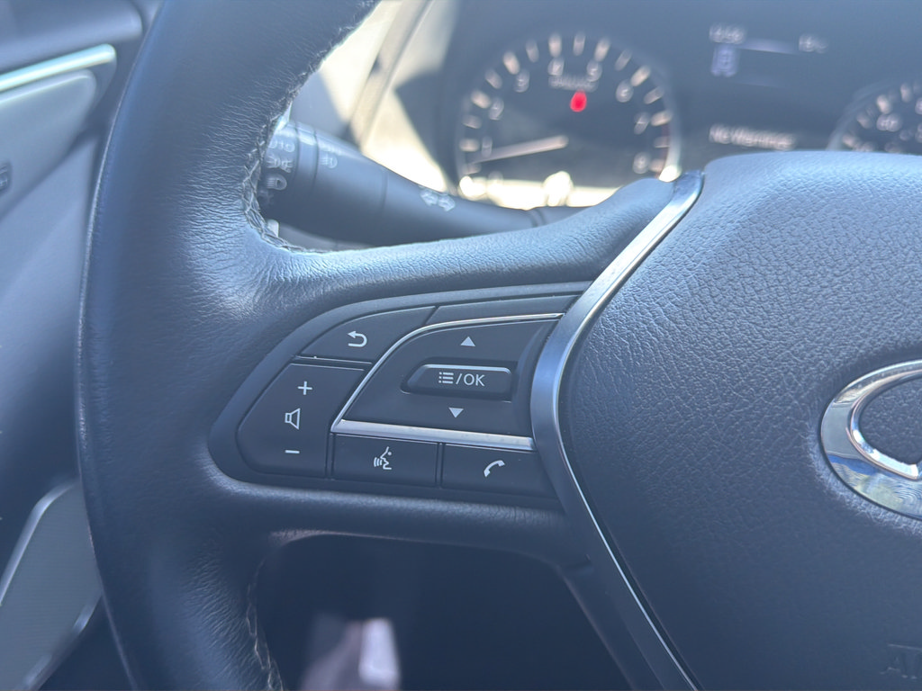 Used 2022 INFINITI Q50 Luxe w/ Cargo Package RWD image 22