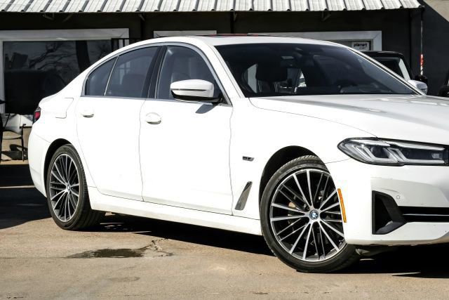 Used 2023 BMW 530e RWD image 10