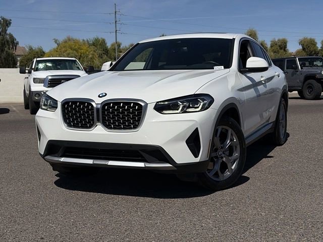 Used 2023 BMW X4 xDrive30i w/ Convenience Package image 3
