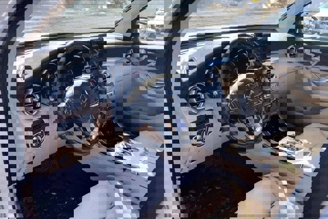 Used 2019 Mercedes-Benz GLC 300 4MATIC image 14