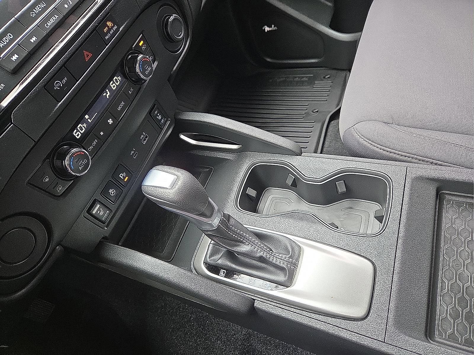 Used 2024 Nissan Frontier SV w/ SV Convenience Package RWD image 25