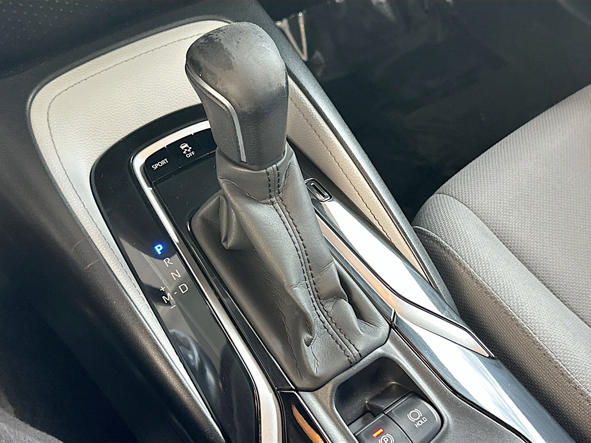 Used 2020 Toyota Corolla SE FWD image 16