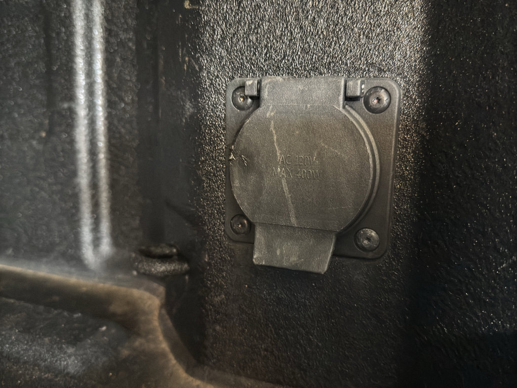 Certified 2021 GMC Sierra 1500 AT4 w/ AT4 Preferred Package image 24