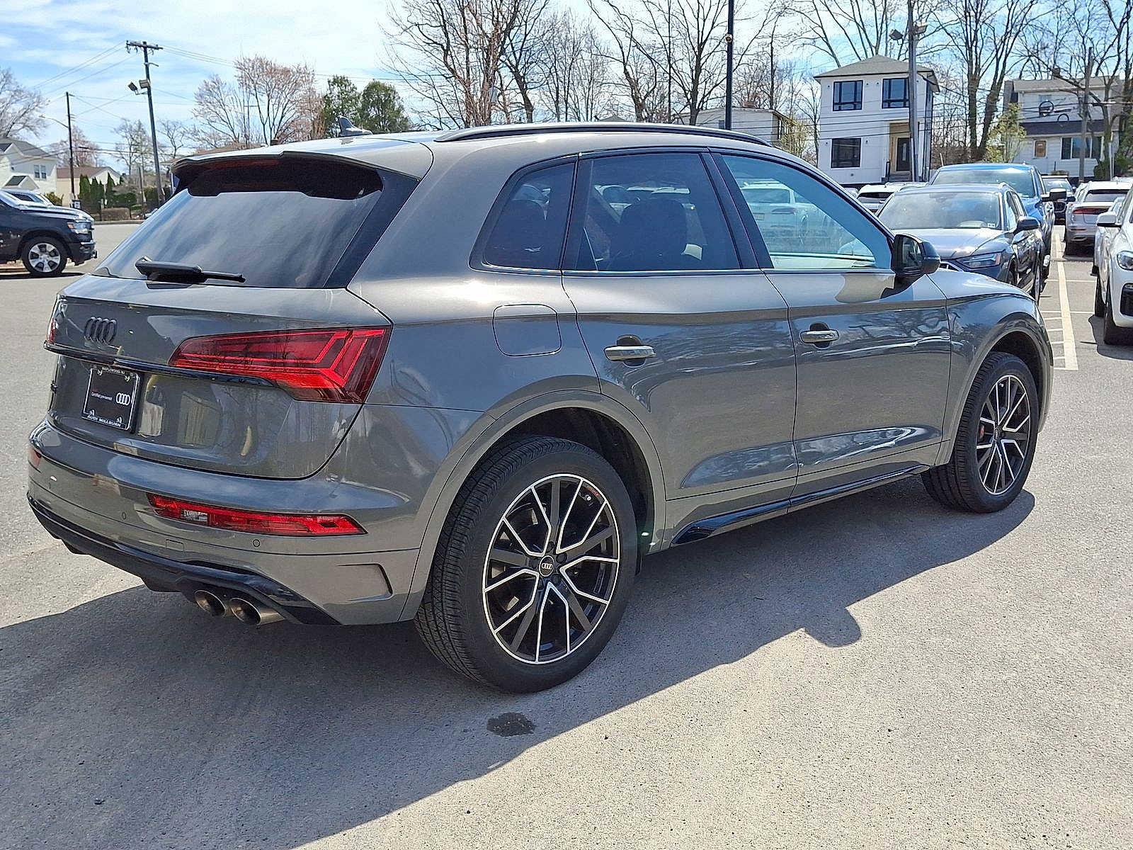 Used 2023 Audi SQ5 Premium Plus w/ Premium Plus Package image 25