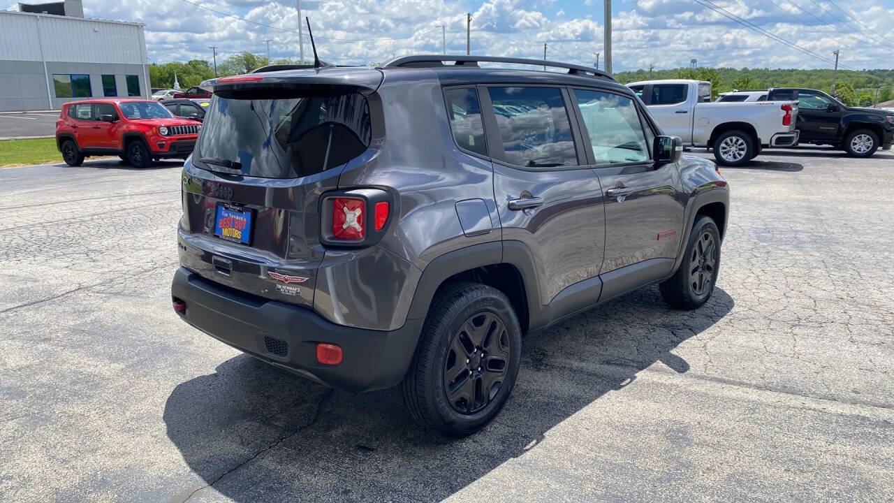 Used 2018 Jeep Renegade Trailhawk w/ Cold Weather Group II image 7
