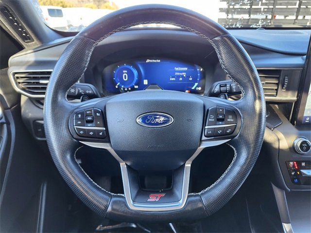 Certified 2020 Ford Explorer ST w/ Premium Technology Package image 28