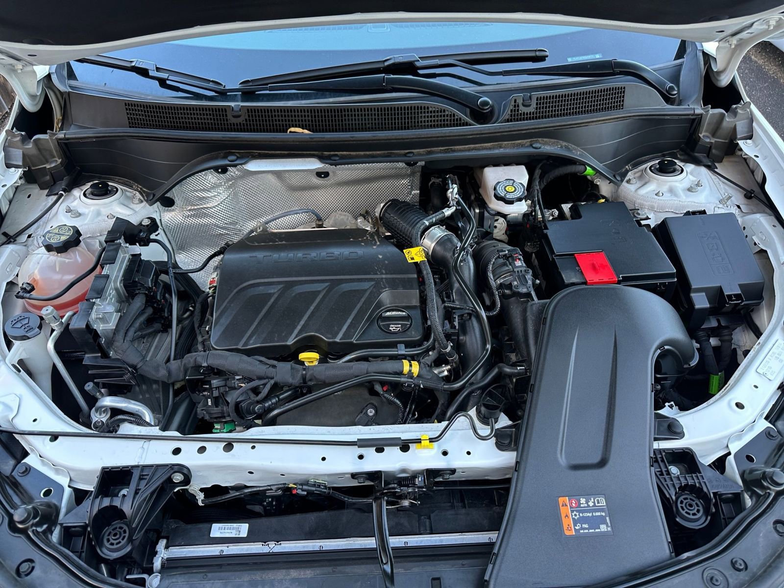 Used 2025 Buick Envista Sport Touring image 30