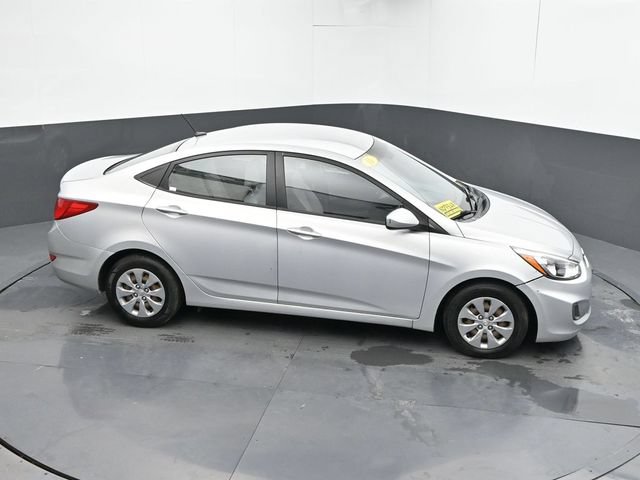 Used 2016 Hyundai Accent SE FWD image 28