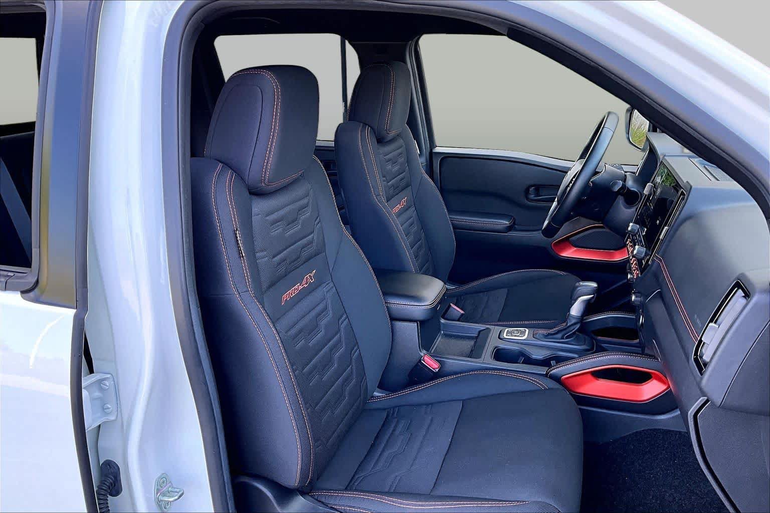Used 2026 Nissan Frontier PRO-4X AWD/4WD image 8