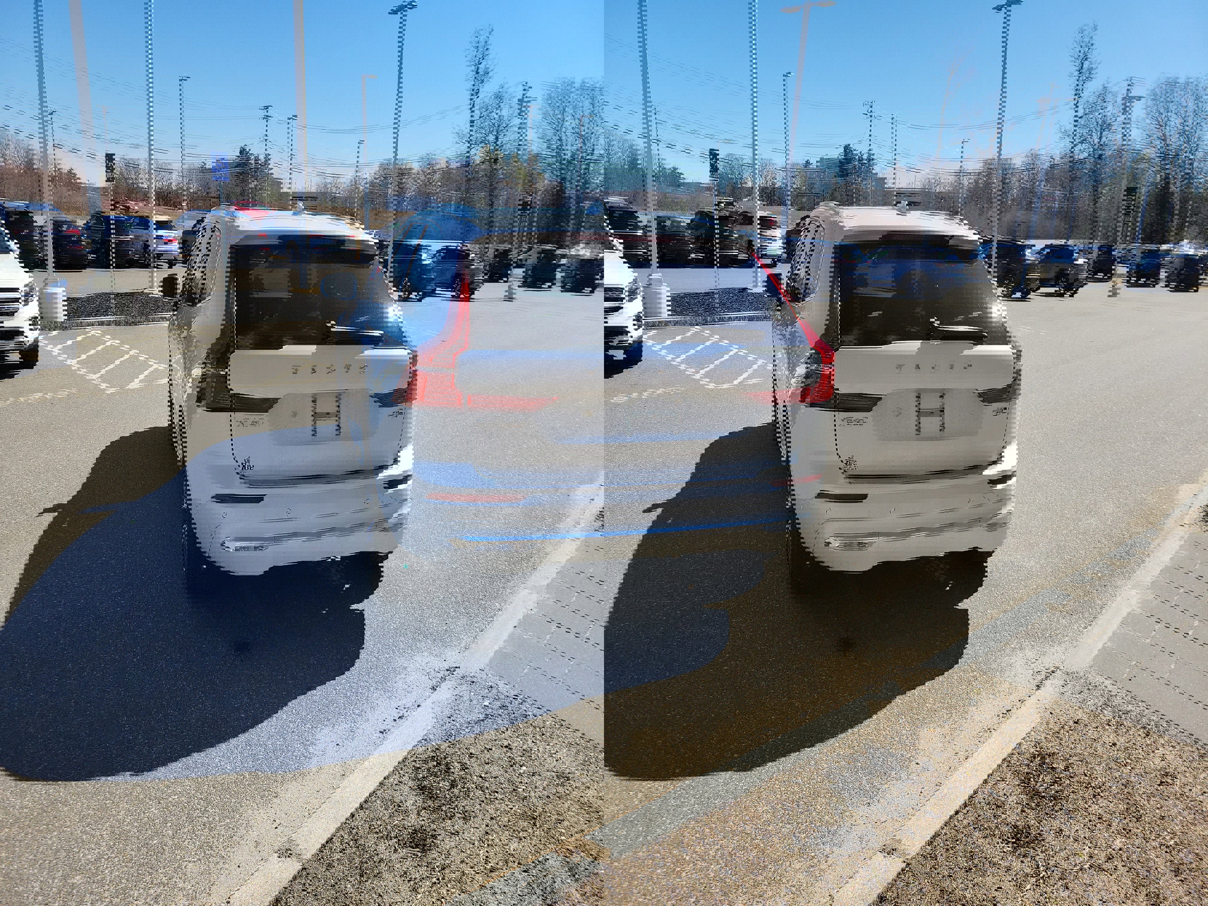 Used 2023 Volvo XC60 B5 Plus w/ Climate Package image 6