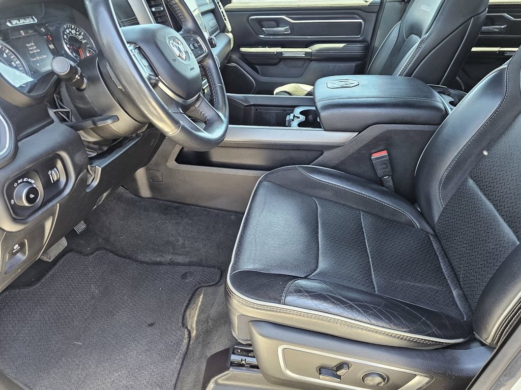 Used 2024 RAM 1500 Laramie AWD/4WD image 23