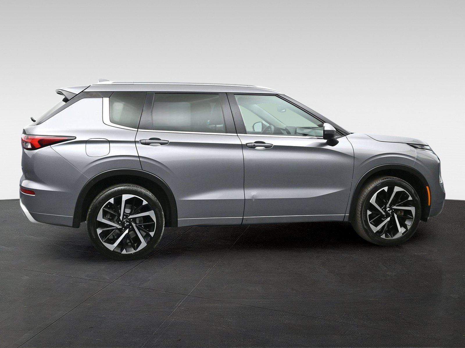 Used 2022 Mitsubishi Outlander SEL FWD image 5