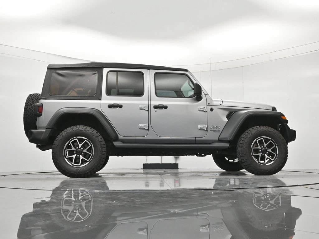 Used 2018 Jeep Wrangler Unlimited Sport S AWD/4WD image 39