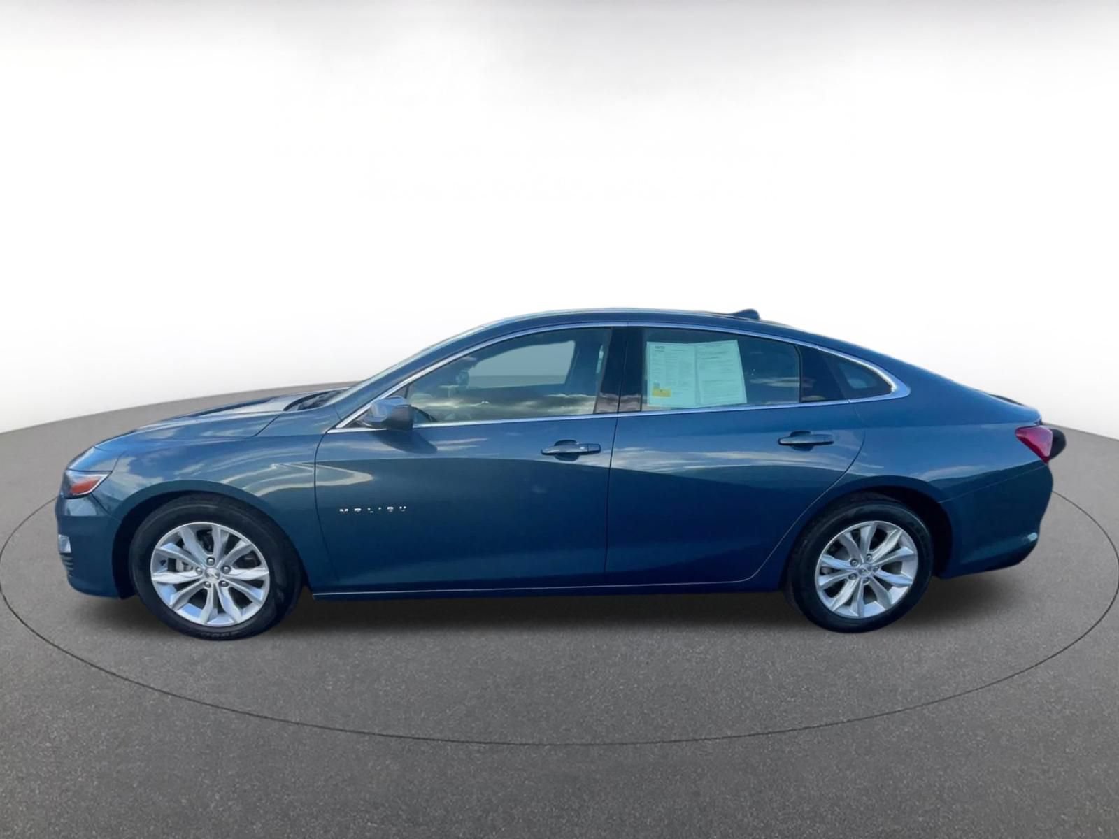 Used 2024 Chevrolet Malibu LT FWD image 7