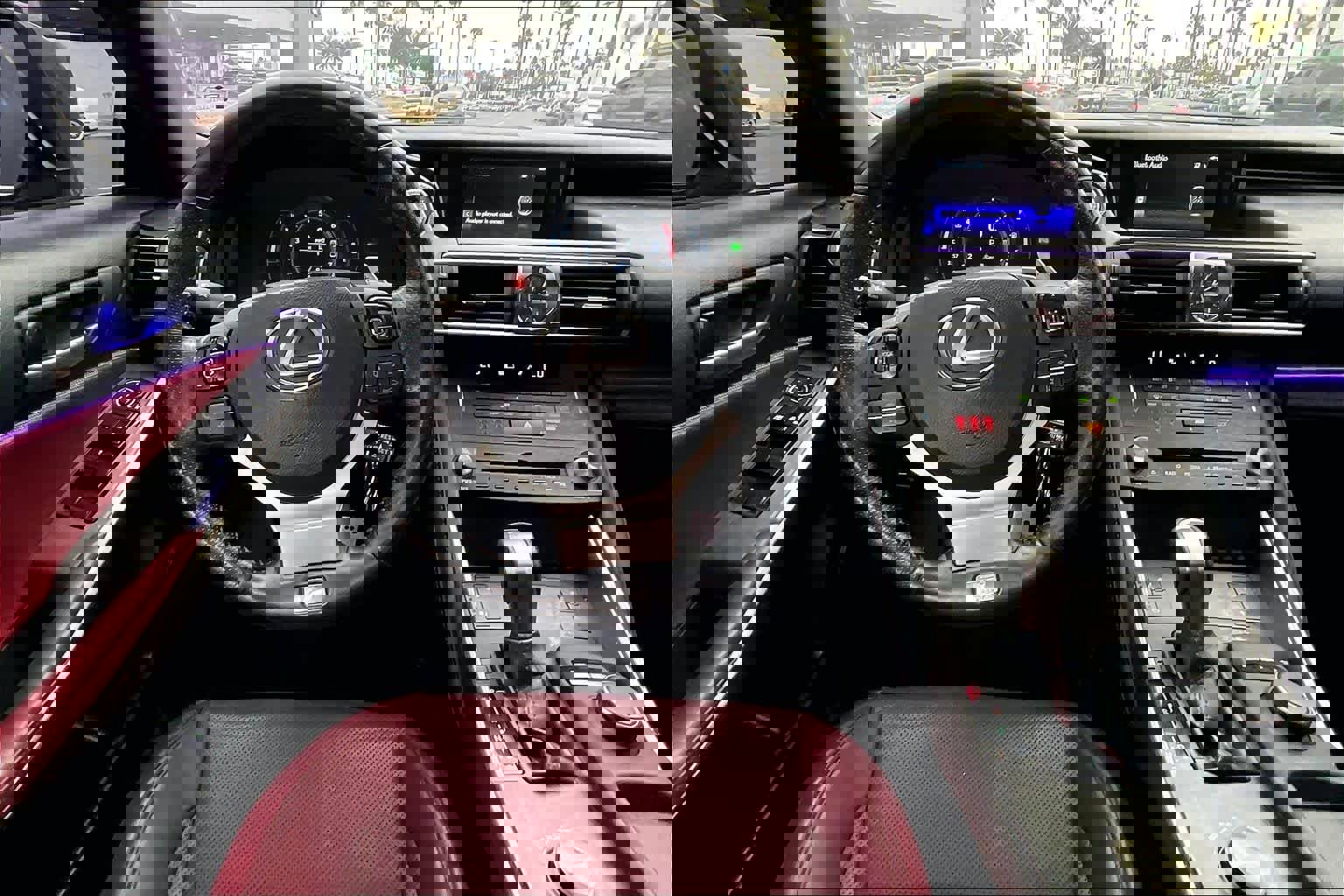 Used 2019 Lexus IS 300 F Sport w/ F Sport Package image 5