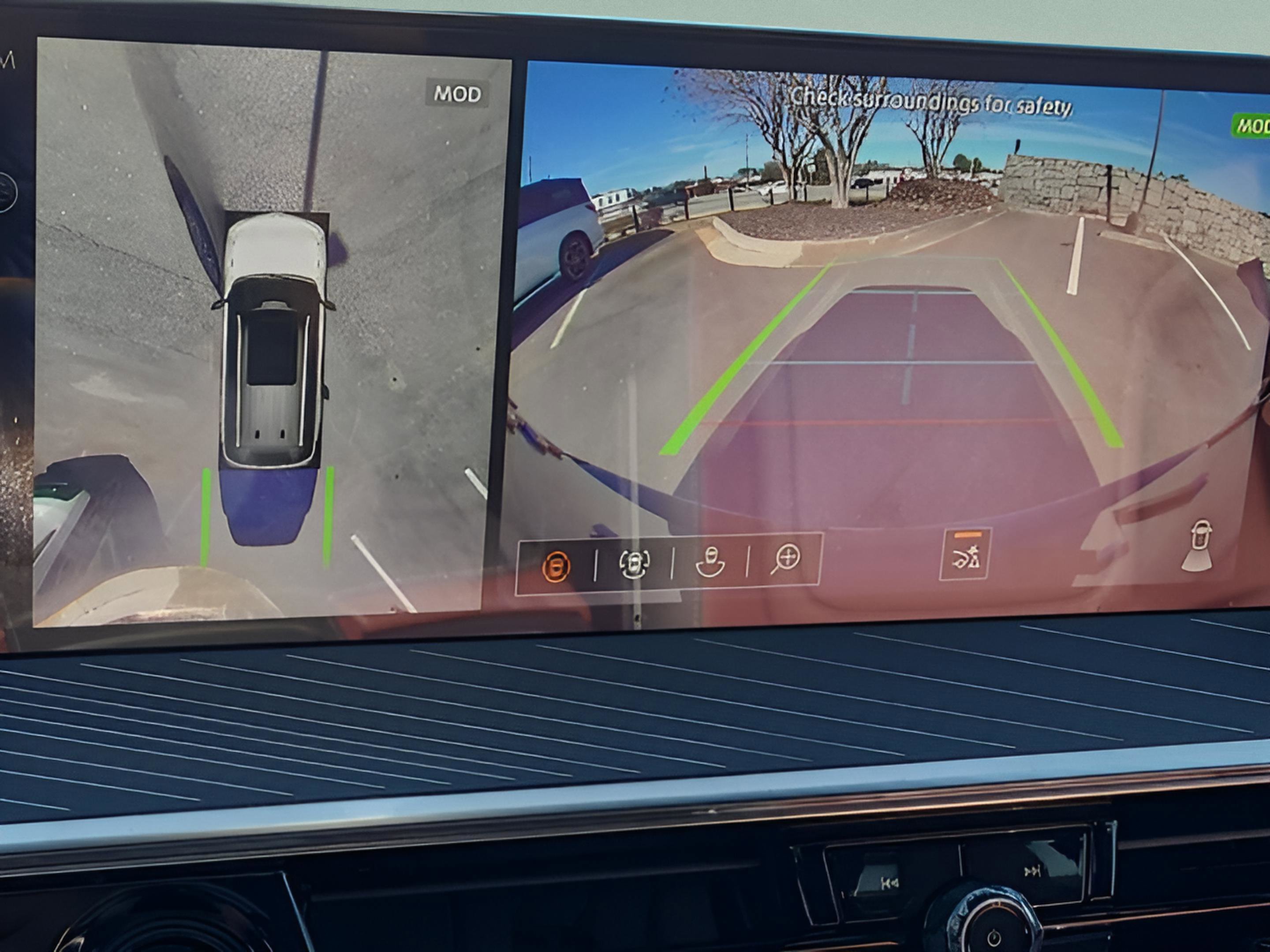 New 2026 INFINITI QX80 Autograph w/ Premium Cargo Package image 17