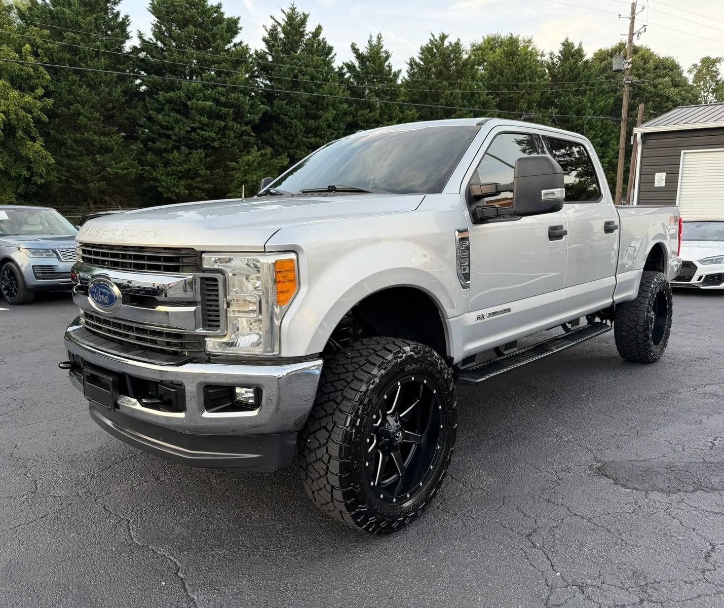 Used 2017 Ford F250 XLT w/ XLT Value Package AWD/4WD image 2