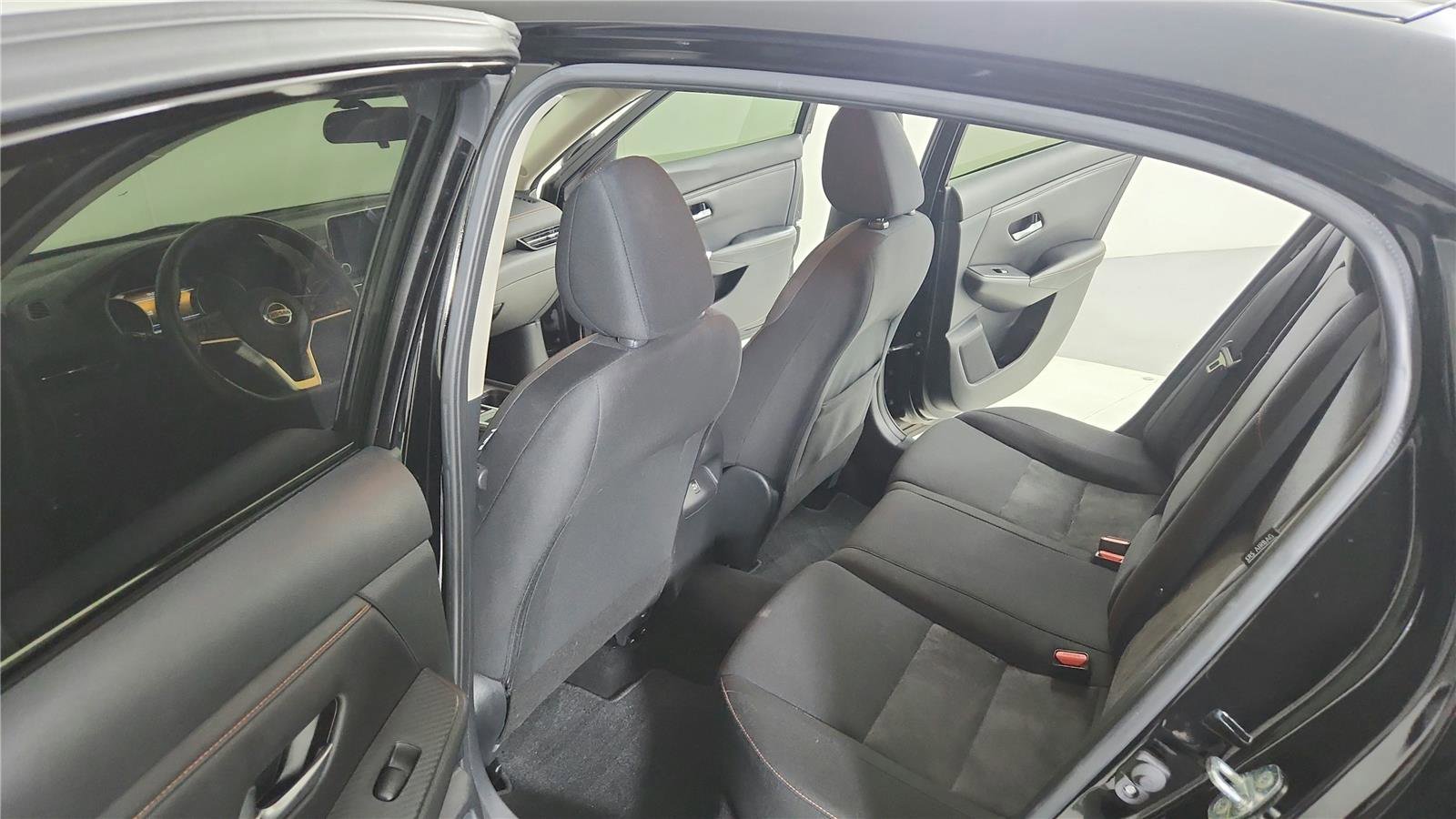 Used 2022 Nissan Sentra SR w/ Midnight Edition FWD image 16