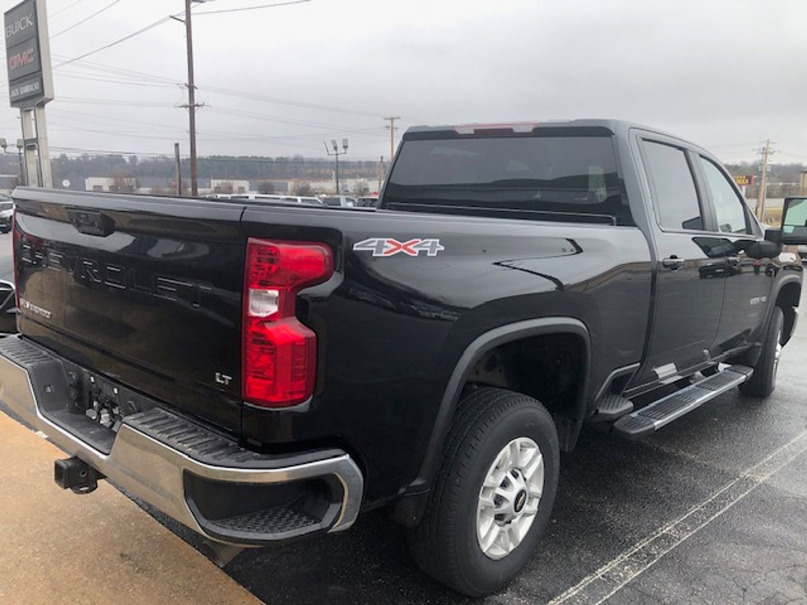 Used 2025 Chevrolet Silverado 2500 LT w/ Convenience Package image 6