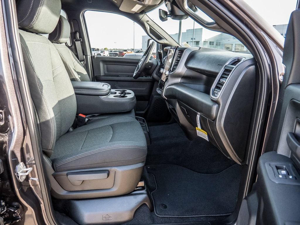 New 2026 RAM 2500 Tradesman AWD/4WD image 17