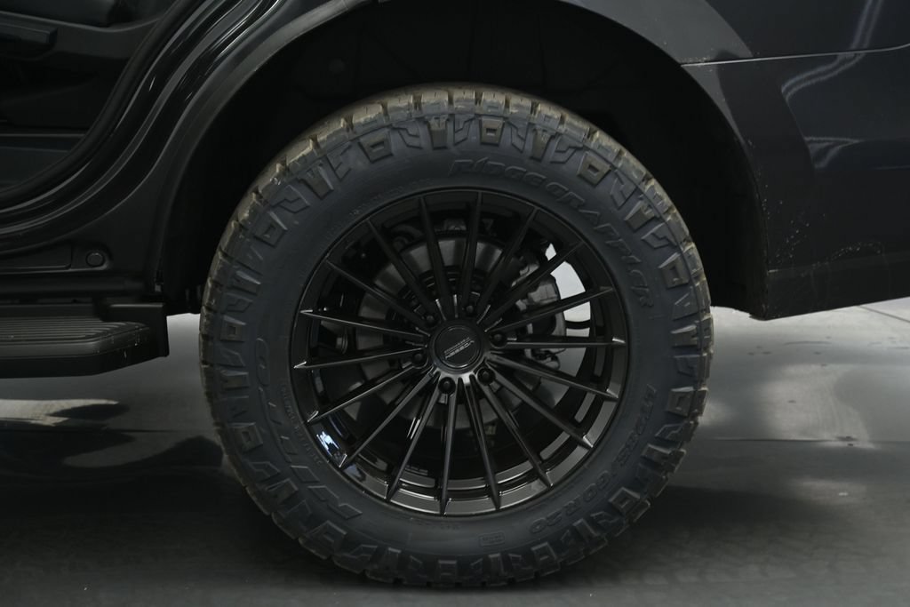 New 2026 Ford Expedition Platinum w/ Stealth Appearance Package AWD/4WD image 21