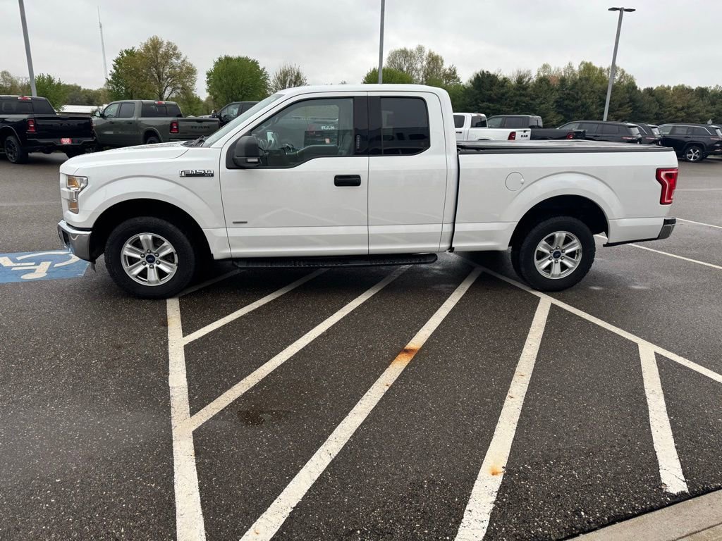 Used 2015 Ford F150 XLT w/ Equipment Group 301A Mid RWD image 6