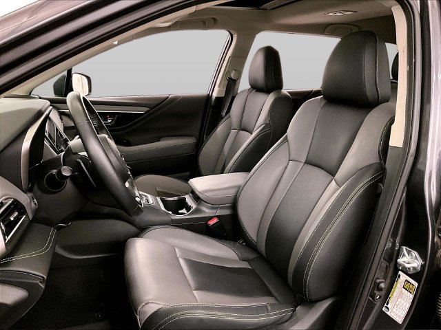 Used 2025 Subaru Outback Onyx Edition AWD/4WD image 24