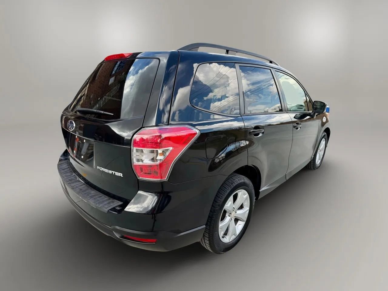 Used 2015 Subaru Forester 2.5i Premium w/ Popular Package #1 AWD/4WD image 7