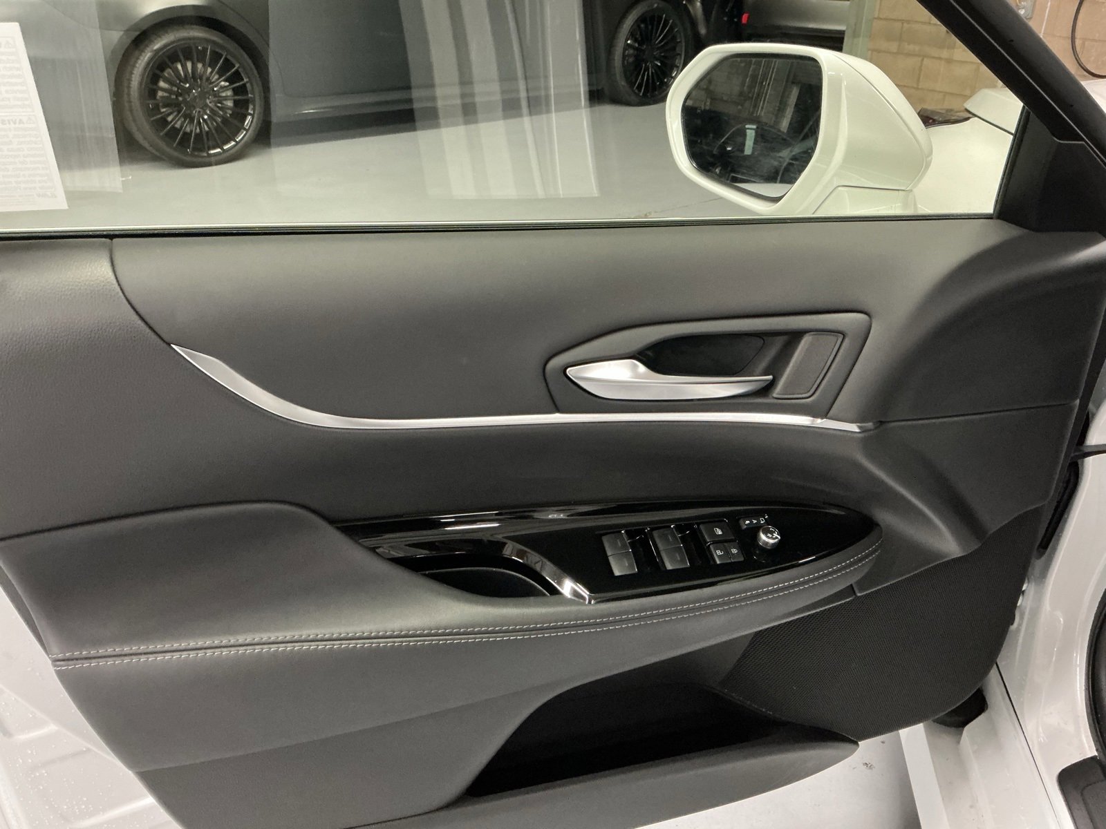 Used 2022 Toyota Mirai XLE image 18