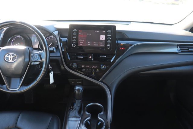 Used 2023 Toyota Camry SE image 13