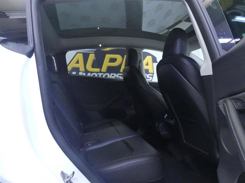 Used 2024 Tesla Model Y Long Range AWD/4WD image 21