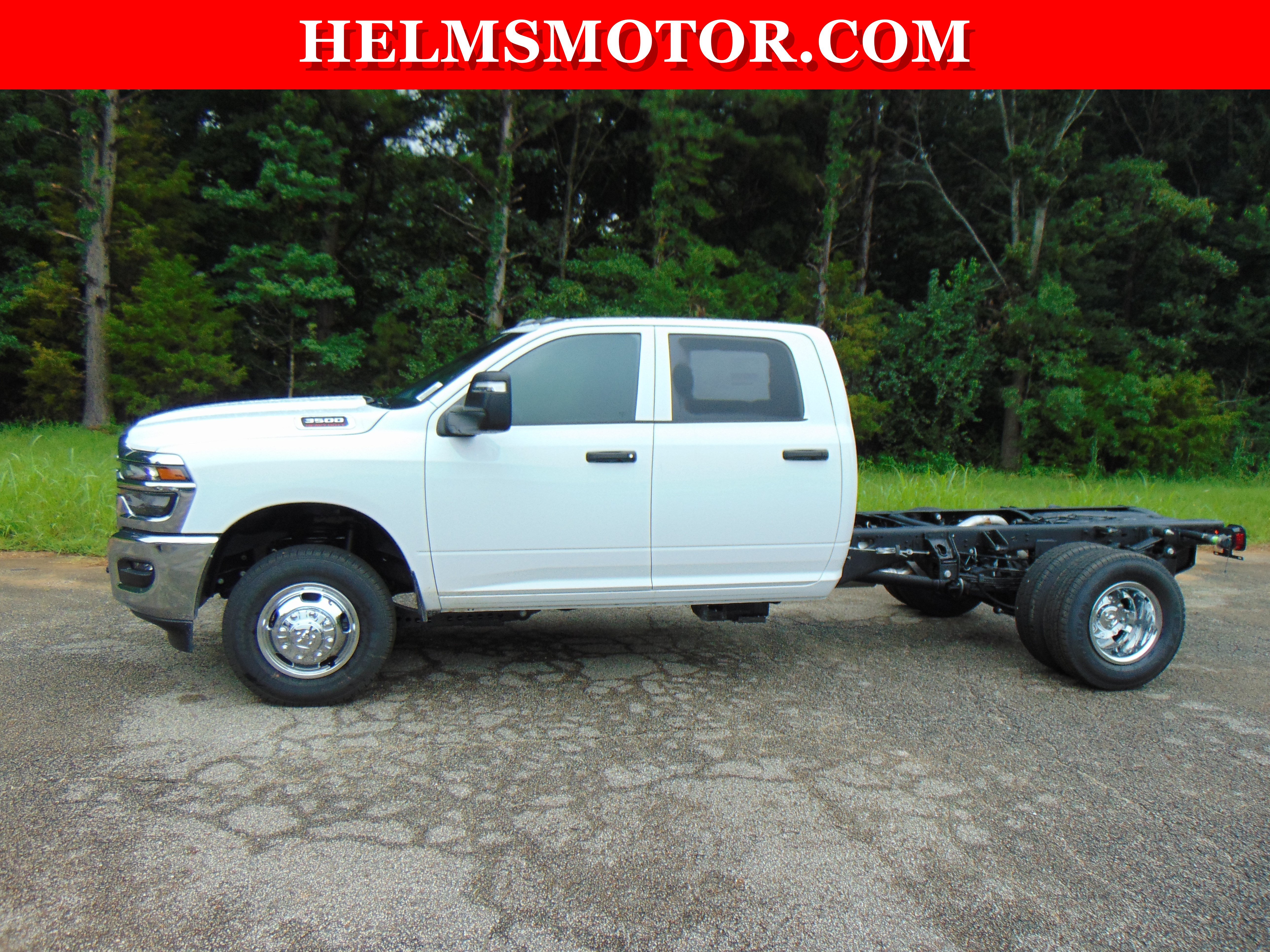 New 2026 RAM 3500 Tradesman w/ Chrome Appearance Group A AWD/4WD image 2