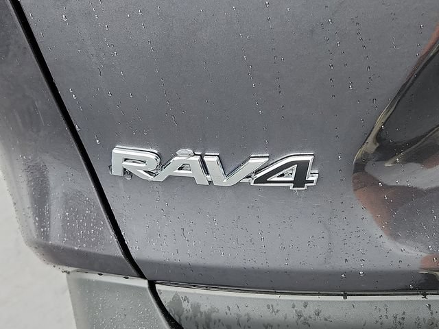 Used 2025 Toyota RAV4 LE AWD/4WD image 29