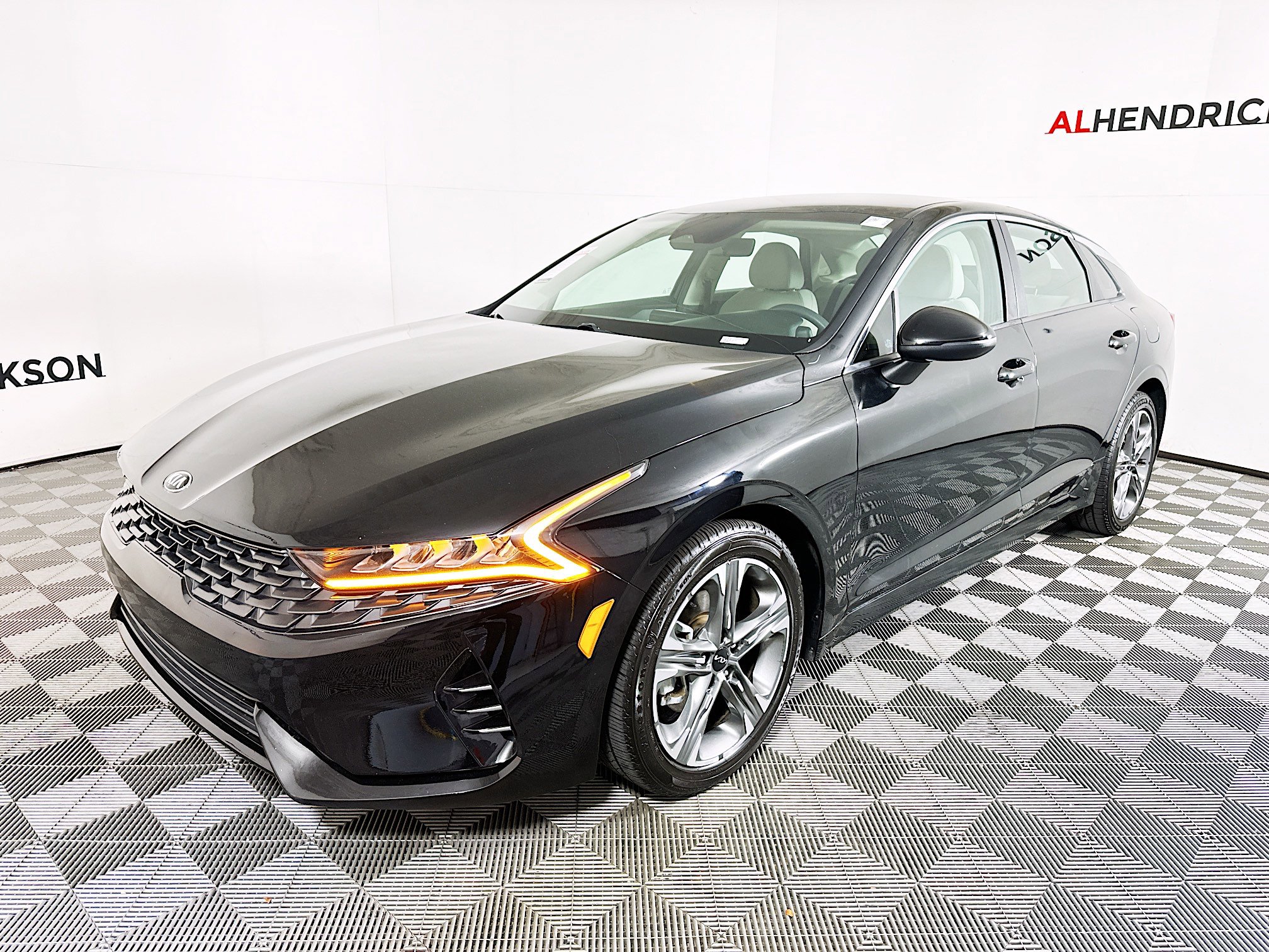 Used 2021 Kia K5 LXS image 7