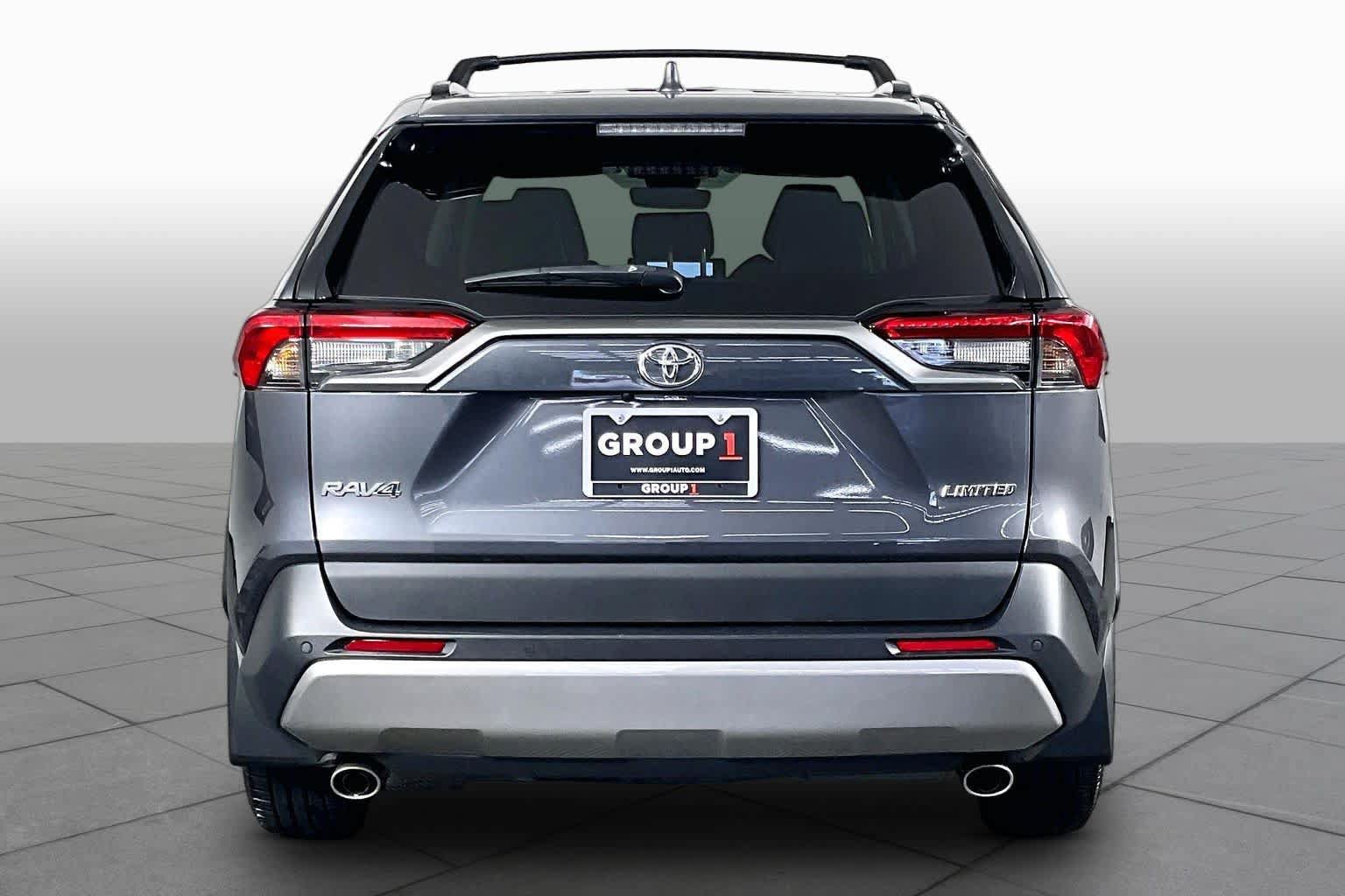 Used 2023 Toyota RAV4 Limited FWD image 5