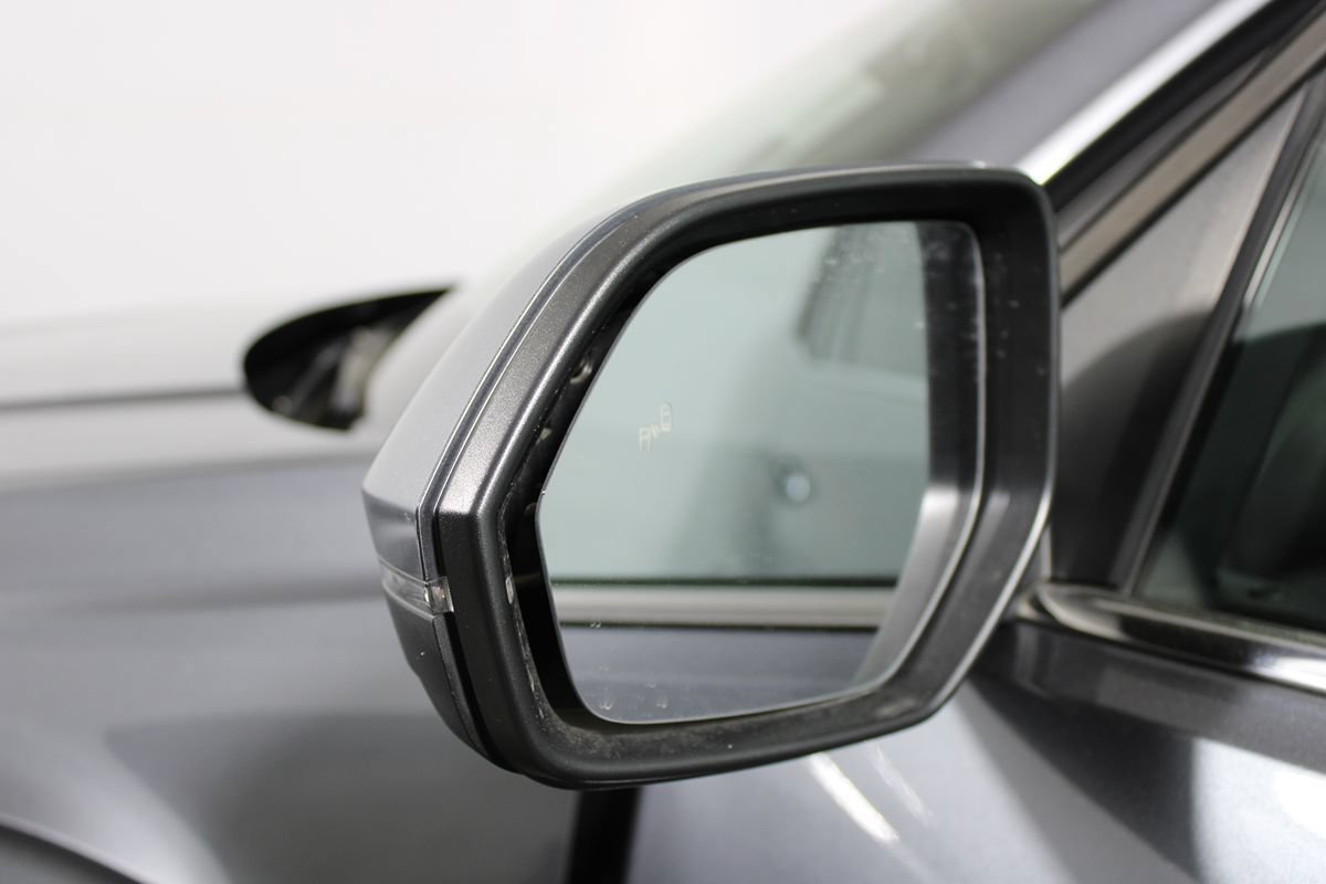 Used 2021 Volkswagen Atlas Cross Sport SE w/ Panoramic Sunroof Package AWD/4WD image 12