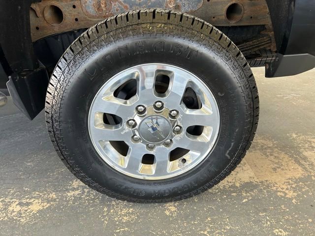 Used 2015 Chevrolet Silverado 2500 LT w/ LT Convenience Package AWD/4WD image 11