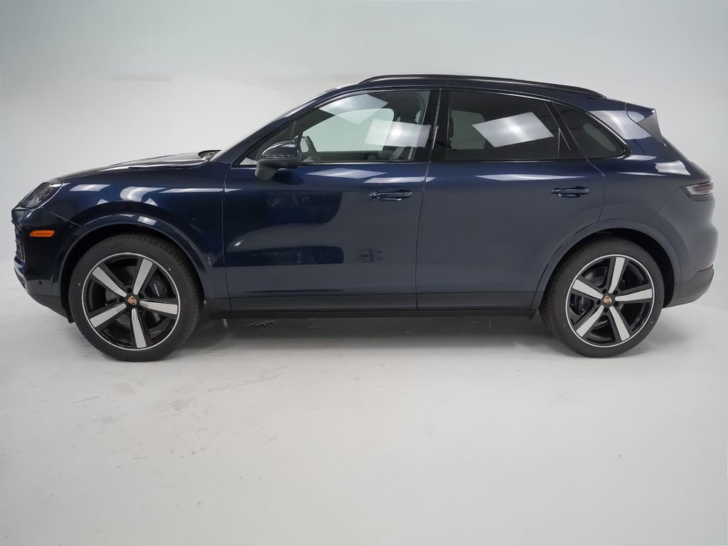 Certified 2025 Porsche Cayenne video 2