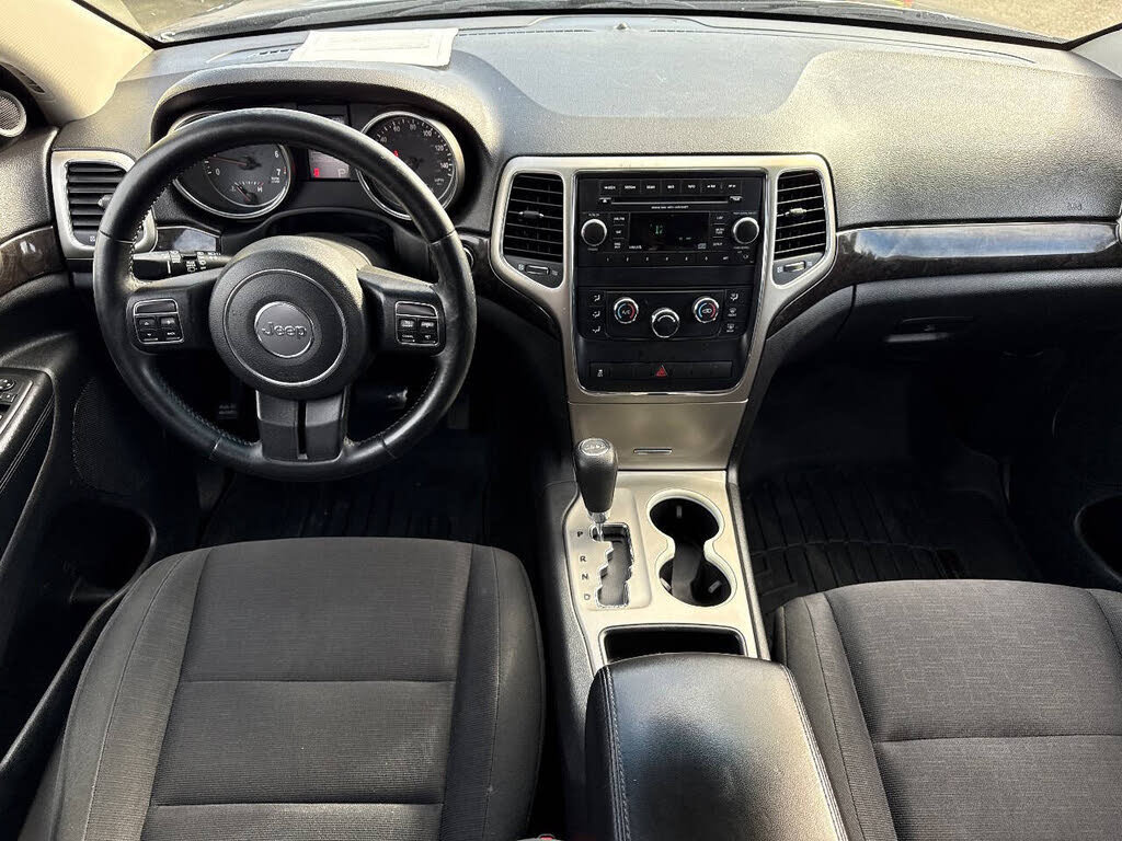 Used 2013 Jeep Grand Cherokee Laredo AWD/4WD image 20