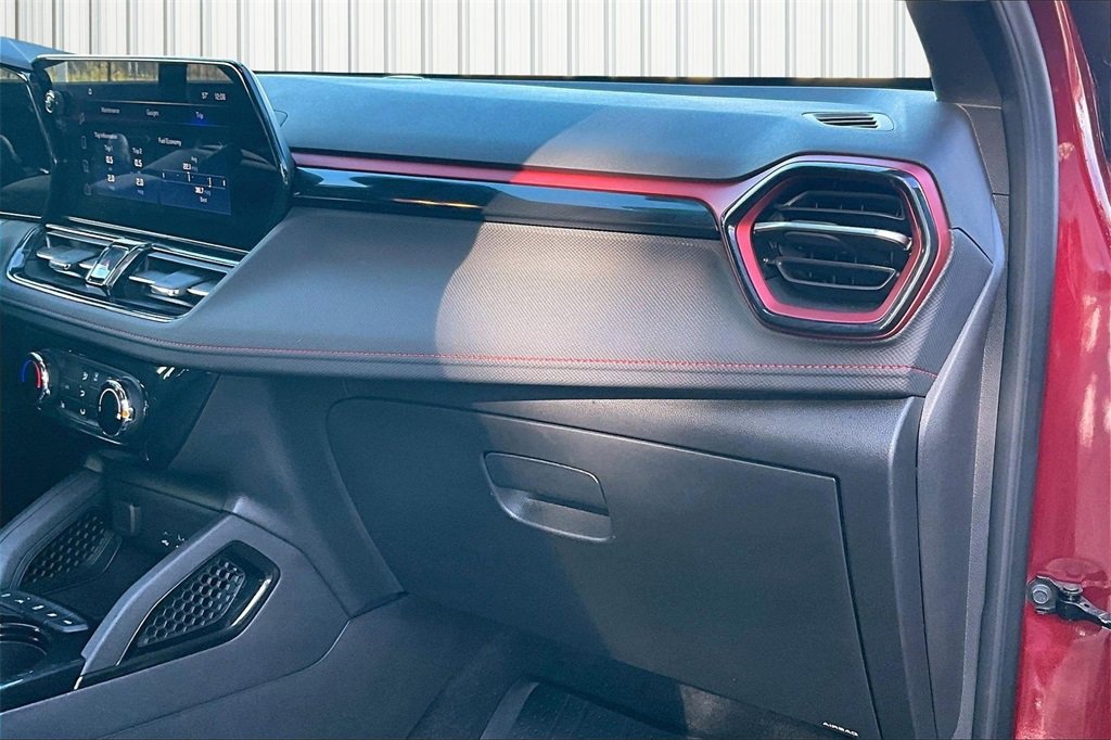 Used 2024 Chevrolet TrailBlazer RS w/ Driver Confidence Package image 13